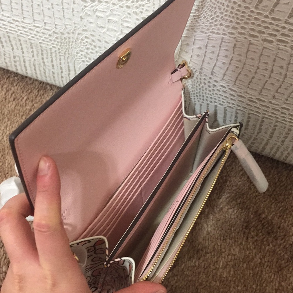 Authentic New Tory Burch Hicks Garden chain wallet - Picture 4 of 8